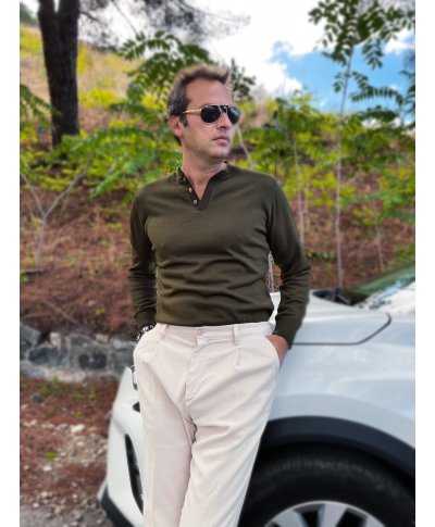 Sweter męski Henley z bawełny w prążki - Zieleń militarna