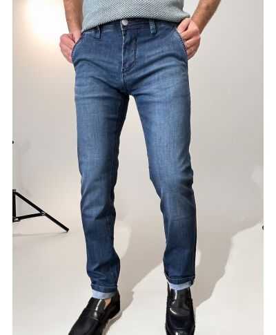 Stylowe spodnie męskie slim jeansowe w kolorze denim