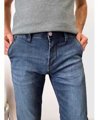 Stylowe spodnie męskie slim jeansowe w kolorze denim