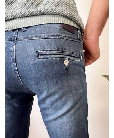 Stylowe spodnie męskie slim jeansowe w kolorze denim