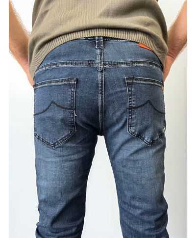 Jeansy męskie slim fit granatowe –  Key Jey - Nowoczesny styl i maksymalna wygoda