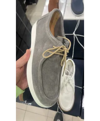 Sznurowane buty z naturalnej skóry w kolorze gołębim – Prof