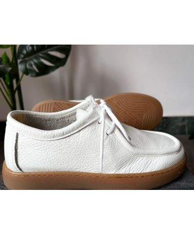 Scarpa uomo bianca allacciata in vera pelle