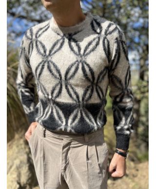 Sweter męski we wzory Paul Miranda – połączenie stylu, komfortu i jakości