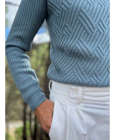Sweter męski turchese Cris – elegancja, która ogrzewa w każdy zimowy dzień