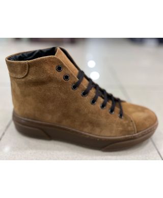 Męskie sneakersy - Zamszowa skóra – Wysoki model, podeszwa antypoślizgowa - Made in Italy