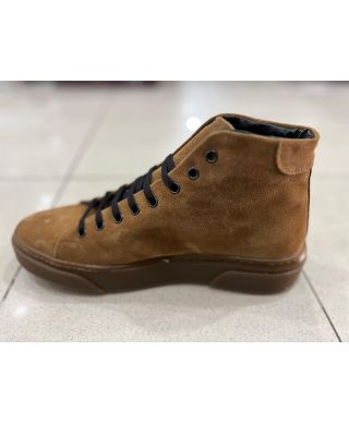 Męskie sneakersy - Zamszowa skóra – Wysoki model, podeszwa antypoślizgowa - Made in Italy