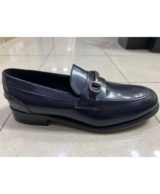 Czarne mokasyny męskie z ozdobną klamrą– eleganckie buty skórzane Made in Italy