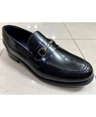 Czarne mokasyny męskie z ozdobną klamrą– eleganckie buty skórzane Made in Italy