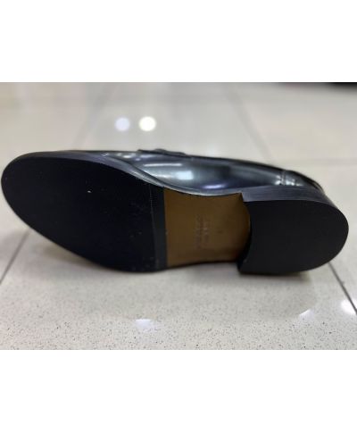 Czarne mokasyny męskie z ozdobną klamrą– eleganckie buty skórzane Made in Italy