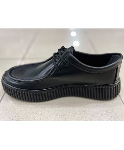 Skórzane buty wiązane Panzer – eleganckie czarne obuwie męskie Made in Italy