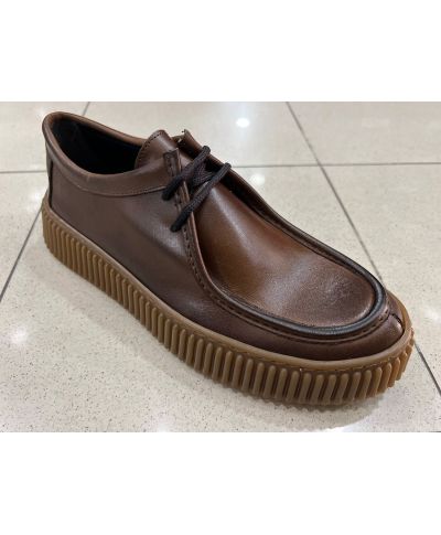 Skórzane buty wiązane Panzer – eleganckie czarne obuwie męskie Made in Italy