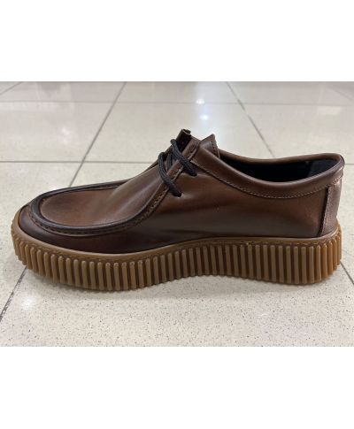 Skórzane buty wiązane Panzer – eleganckie czarne obuwie męskie Made in Italy