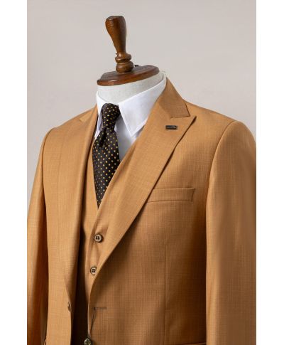 Musztardowy garnitur z kamizelką Memphis – stylowy wybór dla mężczyzny z klasą