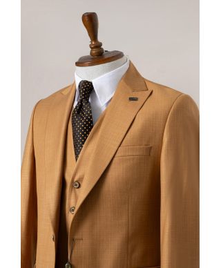Musztardowy garnitur z kamizelką Memphis – stylowy wybór dla mężczyzny z klasą