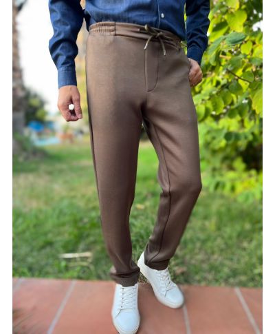 Męskie spodnie dresowe z wiązaniem Fabius w kolorze brązowym – Paul Miranda