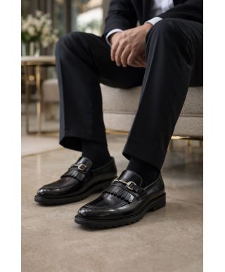 Mokasyny męskie Loot z frędzlami i ozdobą metalową – Elegancja i włoski kunszt