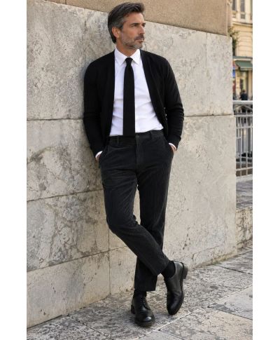 Spodnie męskie, sztruksowe - Model Slim - kolor czarny - Made in Italy