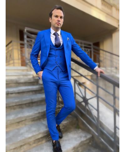 Abito uomo elegante, blu elettrico