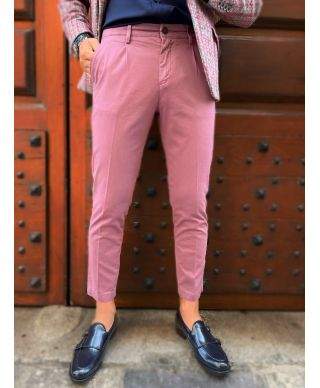 Pantaloni uomo rosa, Paul Miranda
