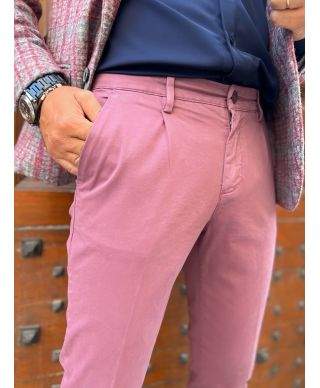 Pantaloni uomo rosa, Paul Miranda