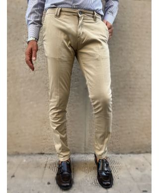 Spodnie męskie w kolorze beżowym - kej jey, model Chinos