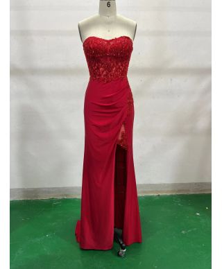Abito da sera, lungo – Rosso - Corsetto in pizzo  - spacco profondo
